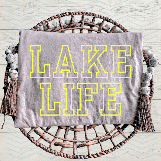 L A K E  L I F E