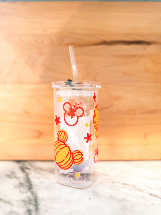 Minnie Sips
